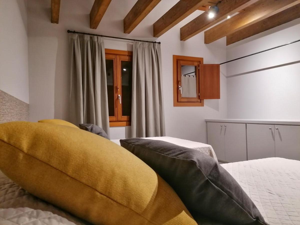 Apartament "El Castell" Casa Rural Cal Rialla 리비아 외부 사진